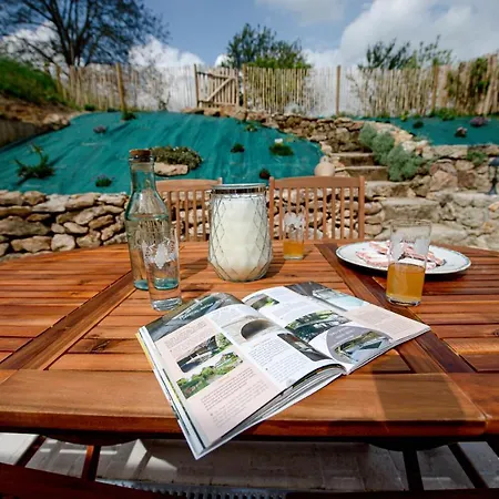 Le Clos Des Voisins Hébergement de vacances *
