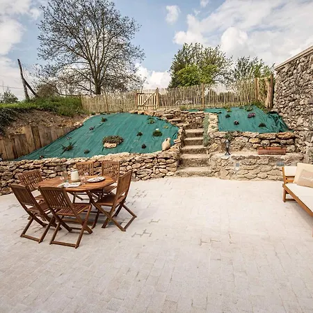 Le Clos Des Voisins